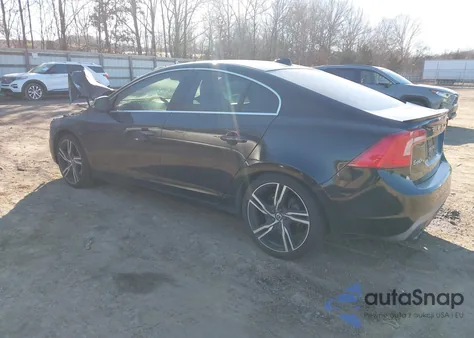 2017 Volvo S60 T6 R-Design Platinum из США, поврежденный, VIN YV149MTSXH2432231